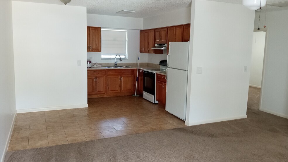 Building Photo - 231 Hibiscus St
