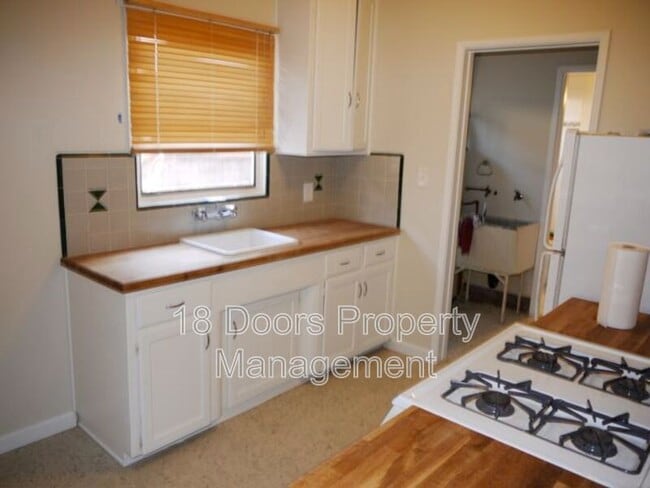 Building Photo - 4556 55th St