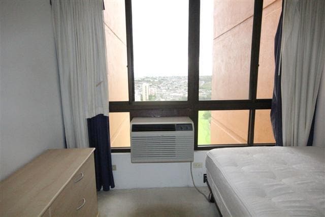 Building Photo - Studio w/AC, on the 27th floor with 1 cove...