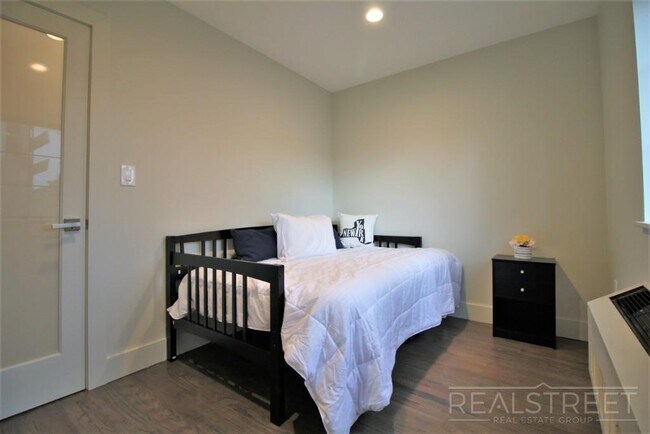 Floorplan - 1337 Nostrand Ave