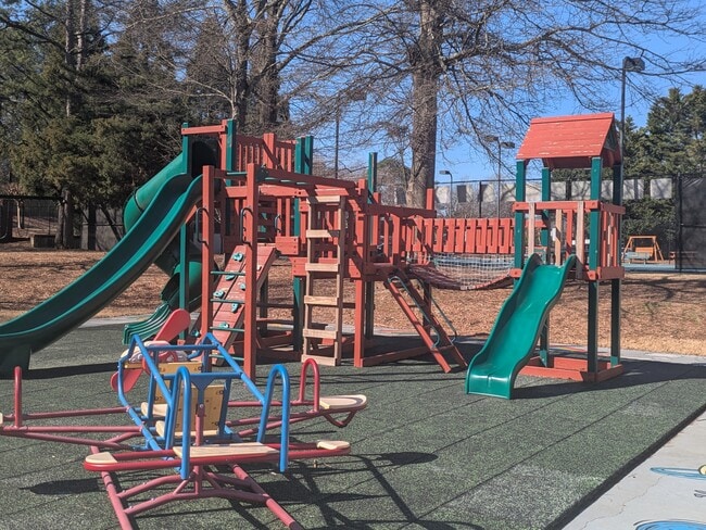 Building Photo - 1362 Valmont Trace NE