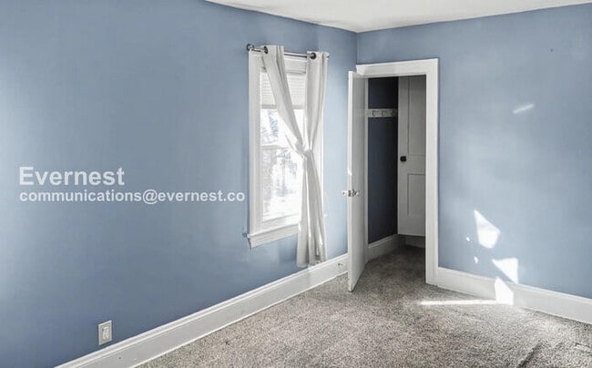 Building Photo - 4065 Harwood Rd