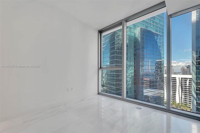 Building Photo - 300 Biscayne Blvd Way