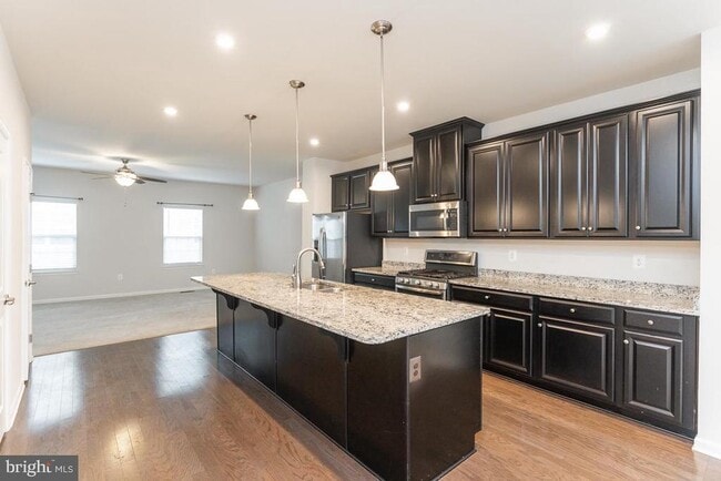 Building Photo - 9907 Cedarmass Cir