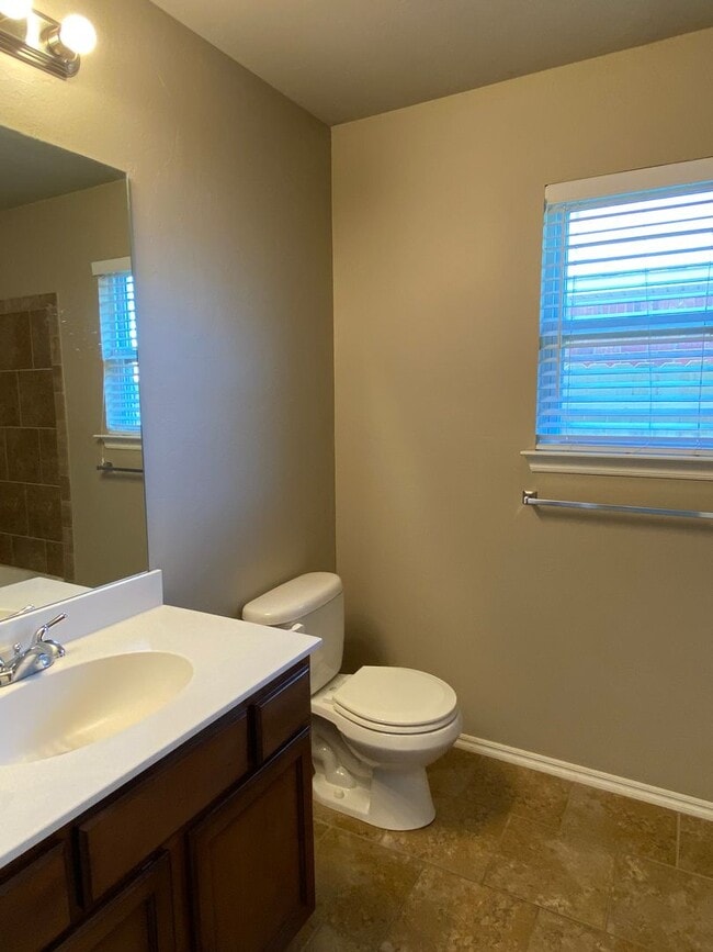 Building Photo - Cute 3 Bedroom Home In Piedmont Schools