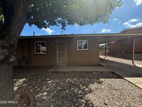 Building Photo - 115 E Paula Cir