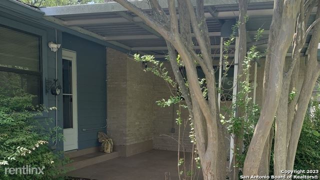 Building Photo - 4 br, 3 bath House - 114 Sharon Dr