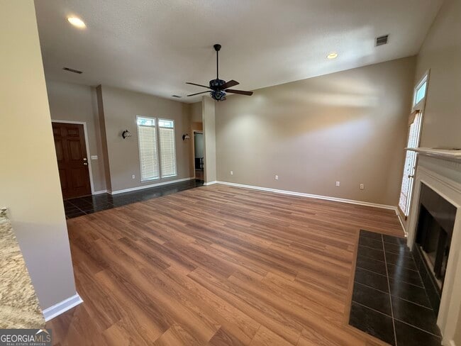 Building Photo - 525 St Andrews Cir