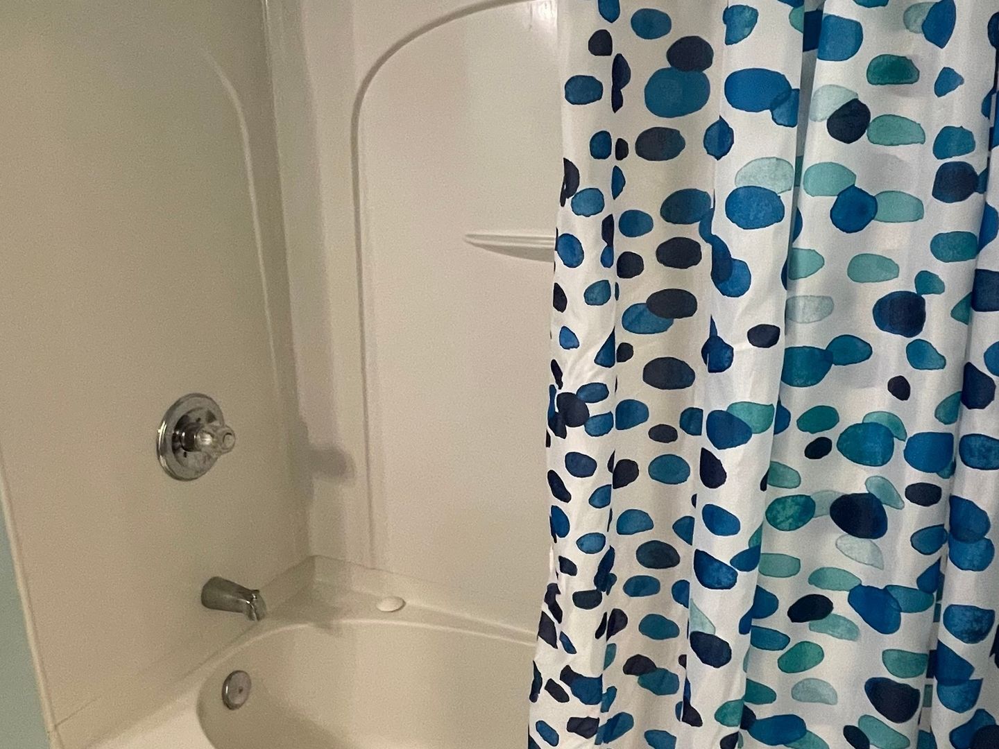 Building Photo - 3150 Woodwalk Dr SE