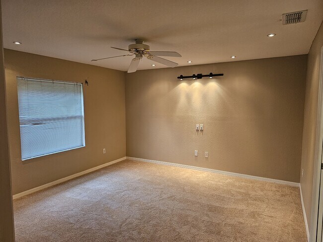 Building Photo - 11722 SE 72nd Terrace Rd