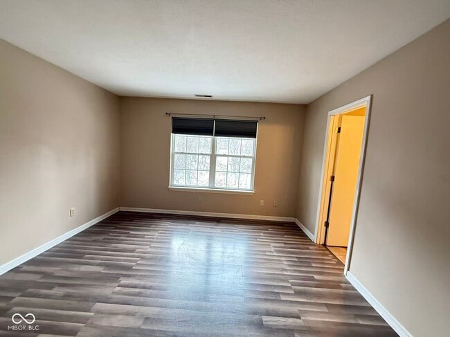 Building Photo - 7006 Long Run Dr