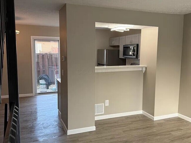 Building Photo - 7806 Barkwood Dr