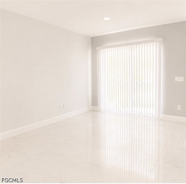 Building Photo - 9561 Blue Stone Cir