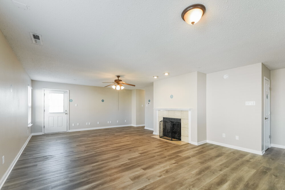 Building Photo - 6785 W Stansbury Blvd