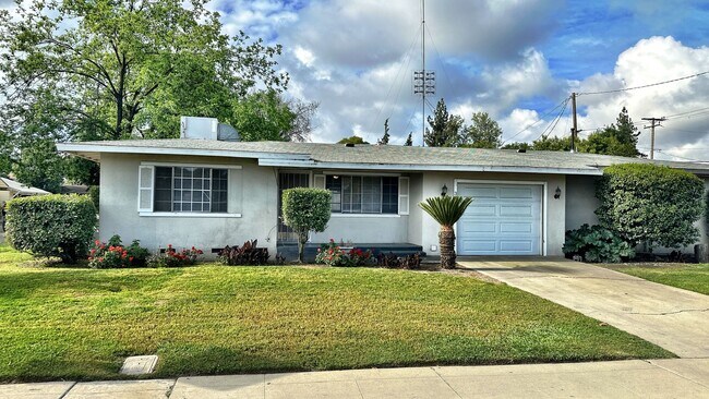 Building Photo - 766-767 Watson St and Tulare Ave Duplex