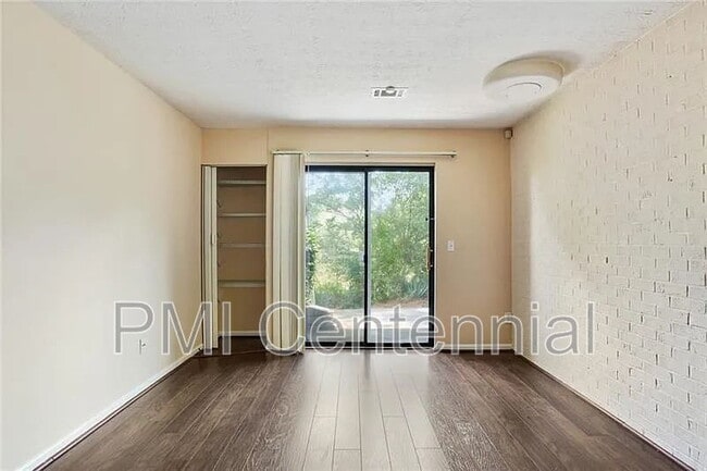 Building Photo - 76 Sandalwood Cir