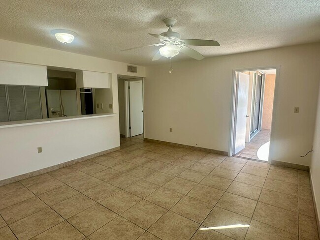 Building Photo - 3930 S Roosevelt Blvd