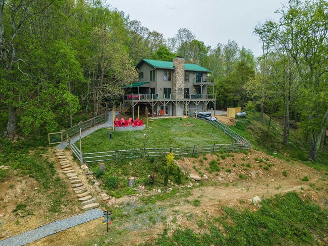 Building Photo - 36 Randall Dr