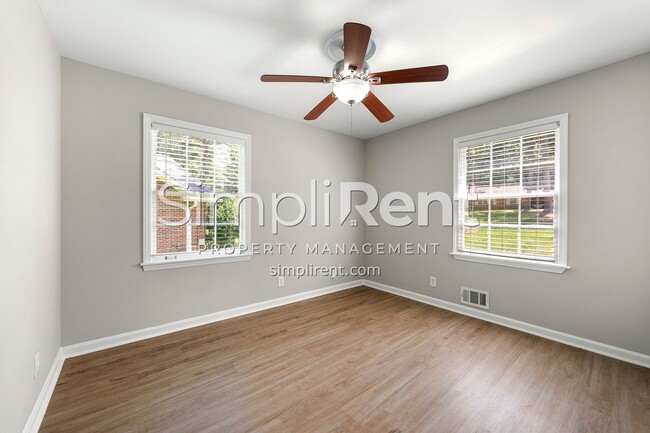 Building Photo - Charming 4 Bd / 2 Bath in College Park!