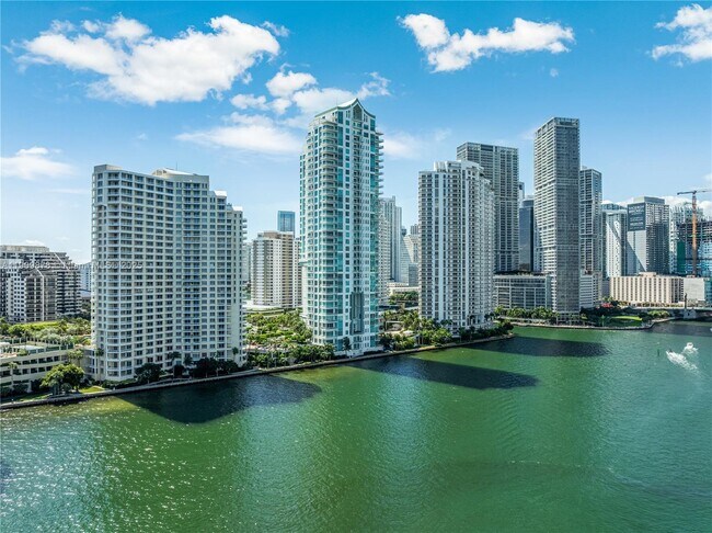 Building Photo - 888 Brickell Key Dr