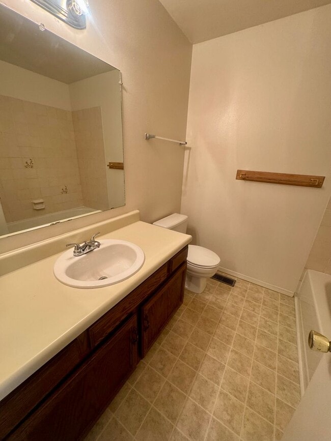 Building Photo - 4710 N Carefree Cir