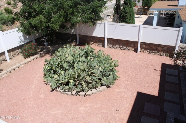 Building Photo - 4113 Loma Rosada Dr