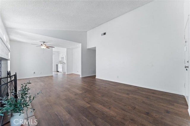 Building Photo - 14882 Groveview Ln