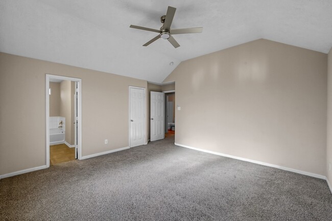 Building Photo - 13952 Buckskin Dr