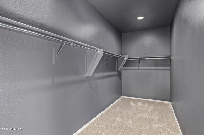 Building Photo - 43721 W Acacia Ave