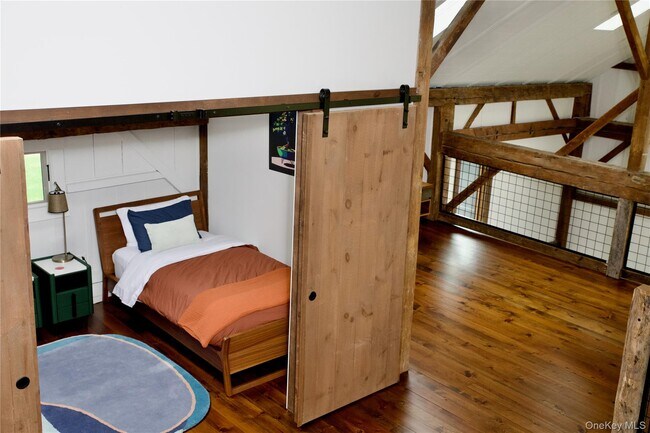 Building Photo - 107 Cold Spring Rd