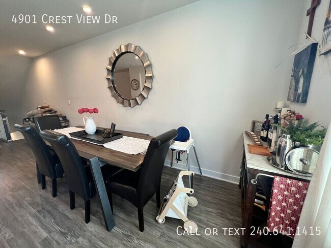 Building Photo - 4901 Crest View Dr