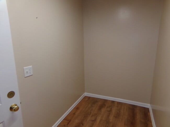 Building Photo - Beautiful 3 Bed 3.5 Bath Xenia Home!