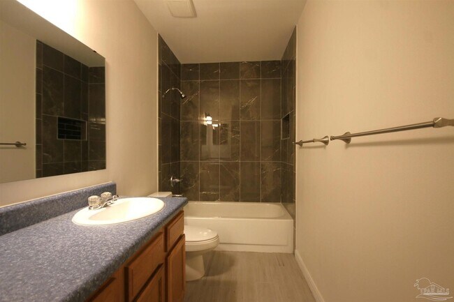 Building Photo - 4631 Northpointe Cir