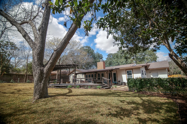 Building Photo - 3006 Albin Dr