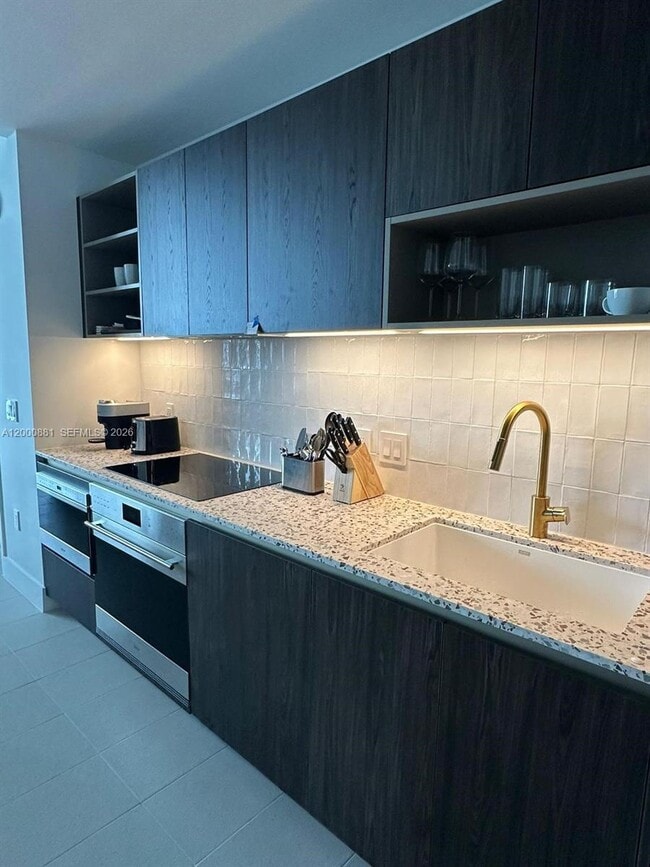 Building Photo - 159 NE 6th St