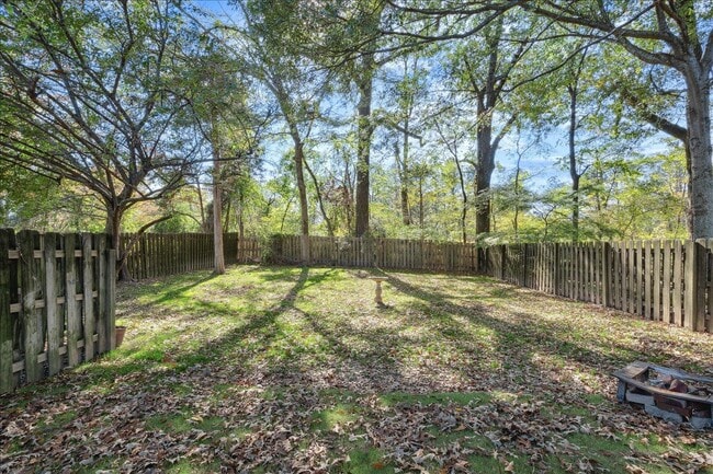 Building Photo - 7215 Plantation Cir