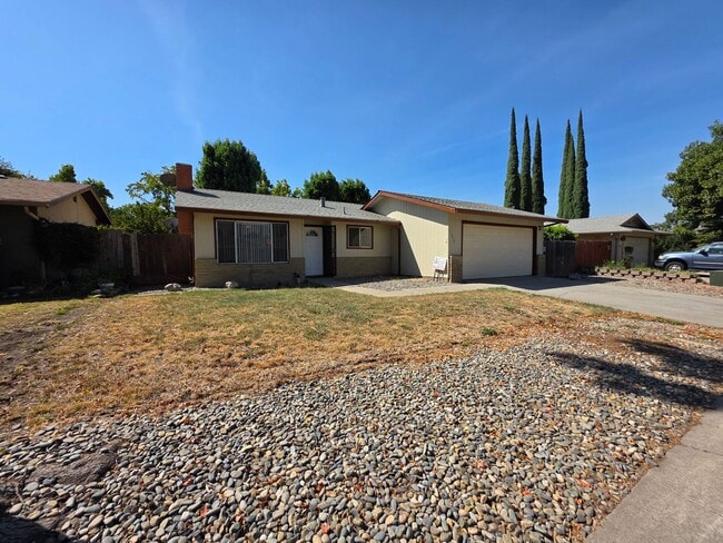 Building Photo - 3-bedroom single story in east Modesto nei...