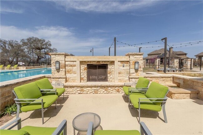 Building Photo - 104 Cascia Cir