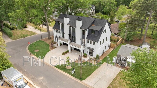 Building Photo - 428 Dover Ave