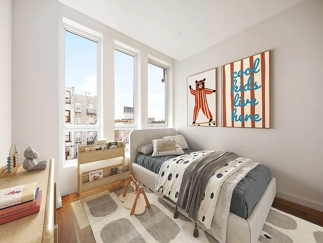 Building Photo - 136 14th St