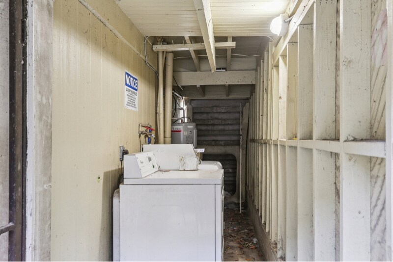 Building Photo - 5940 Freret St