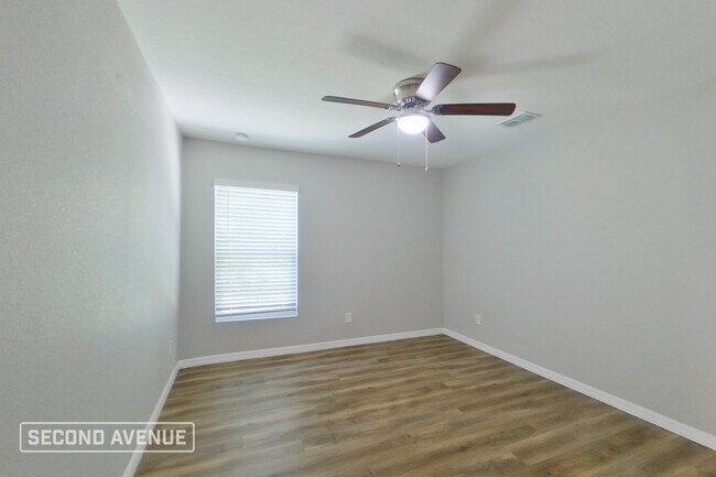 Building Photo - 3502 19th St SW