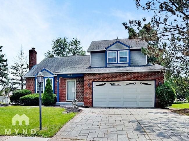 Building Photo - 801 Ashford Glen Dr