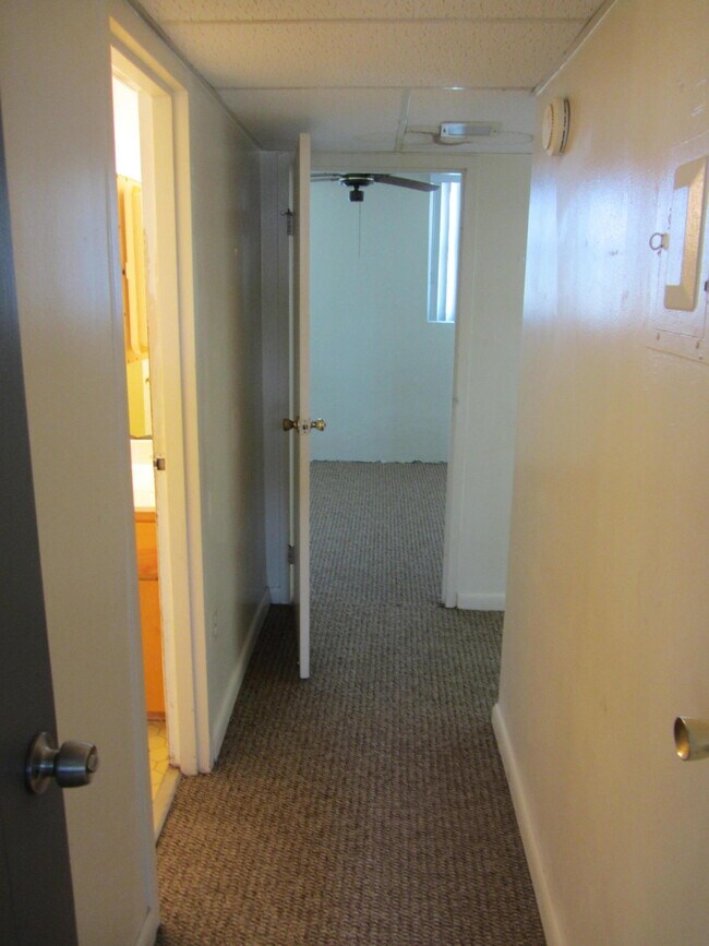 Building Photo - 300 Miracle Strip Pkwy