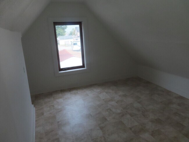 Building Photo - PLANNING ONLY - Mid May - Are you ready to take the next step with your business?  Commercial Hom...