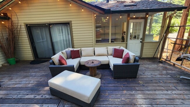 Building Photo - 50% off 1st months rent!! Beautiful Boulder Creek Redwood Home!