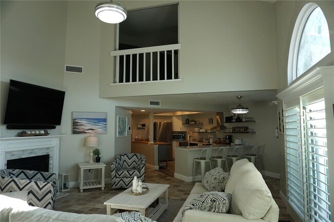 Building Photo - 534 Pinellas Bayway S