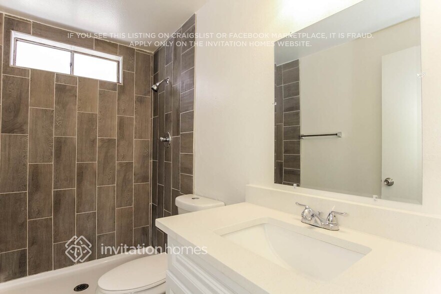 Building Photo - 5636 W Hatcher Rd