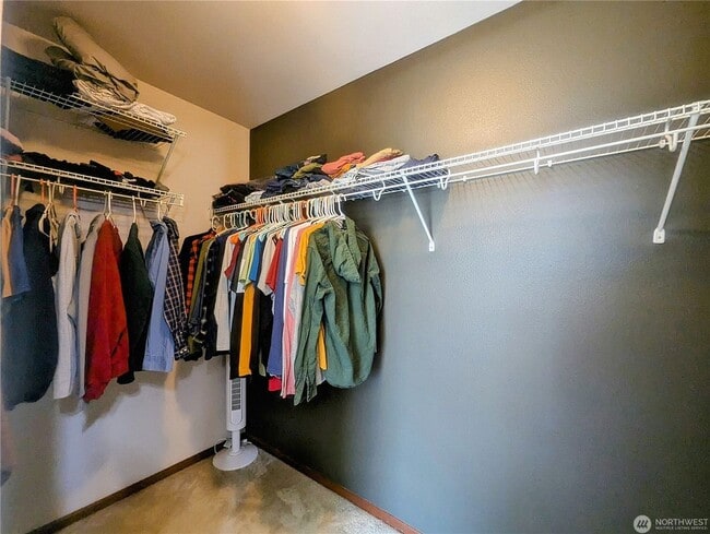 Building Photo - 4bd/2.5ba Lynnwood Home