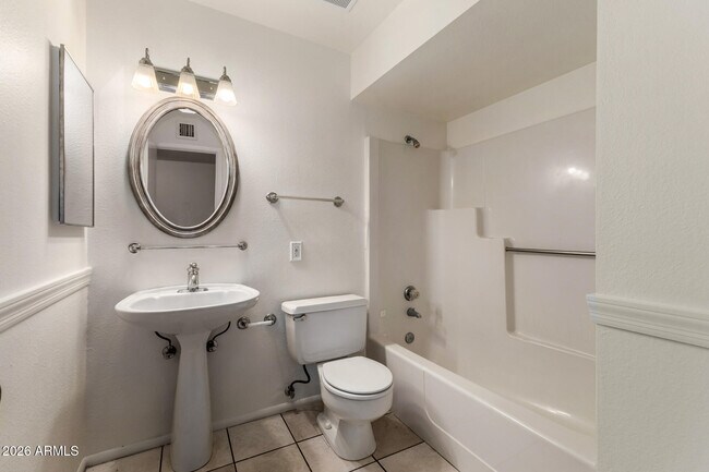 Building Photo - 1976 E Del Sur Dr